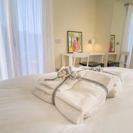 Le Rive 23 3* Costa Volpino